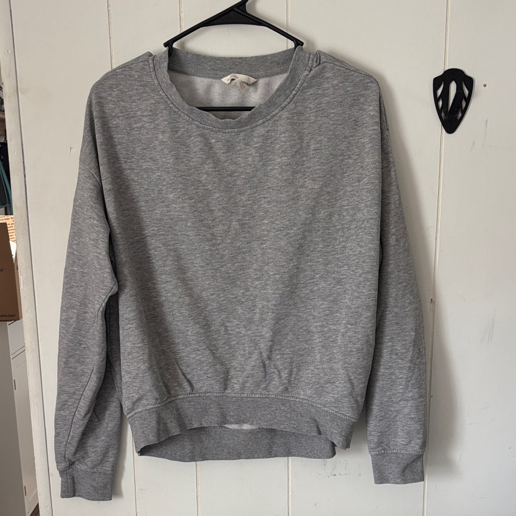 262  Gray Crewneck Sweatshirt